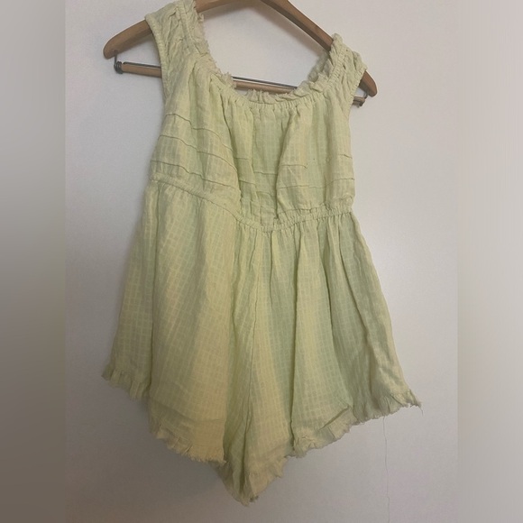 UO Evie Off-The-Shoulder Check Romper Urban Outfitters NWOT - Picture 4 of 6